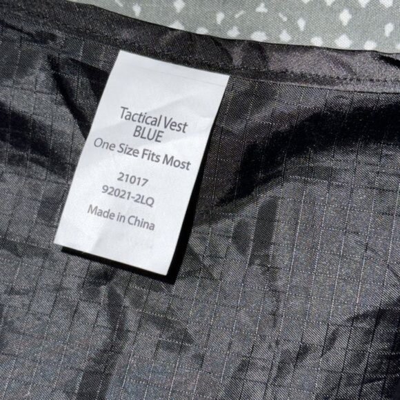 Tactical Vest Blue Camo One Size Fits Most Kids Outdoor Play Accessories - Picture 5 of 7